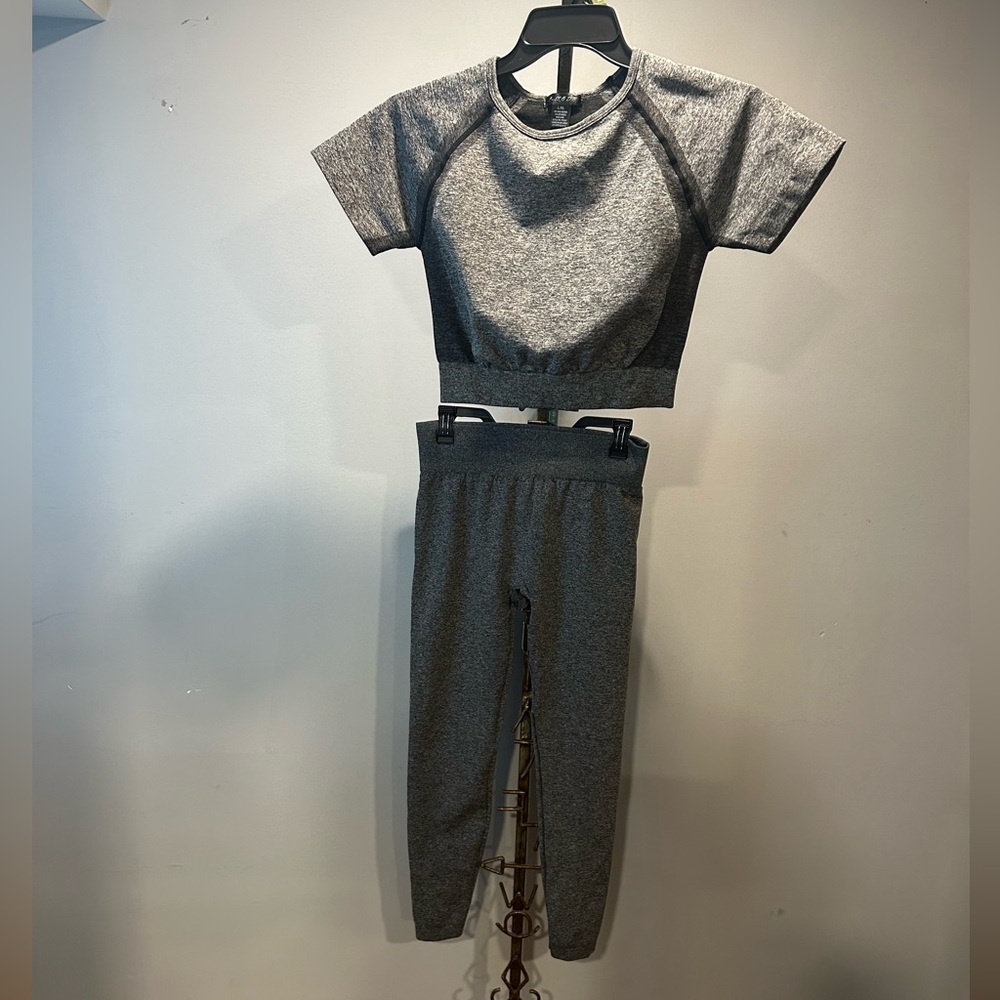 Women’s C-Mode Gray Activewear Set